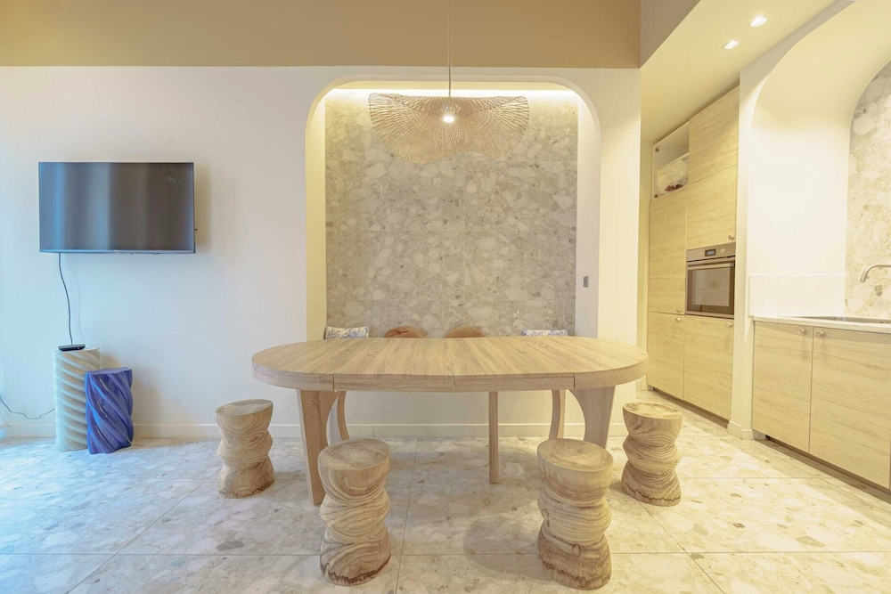 Family Apartment - 3 Bdr/6p - Near the Old Port