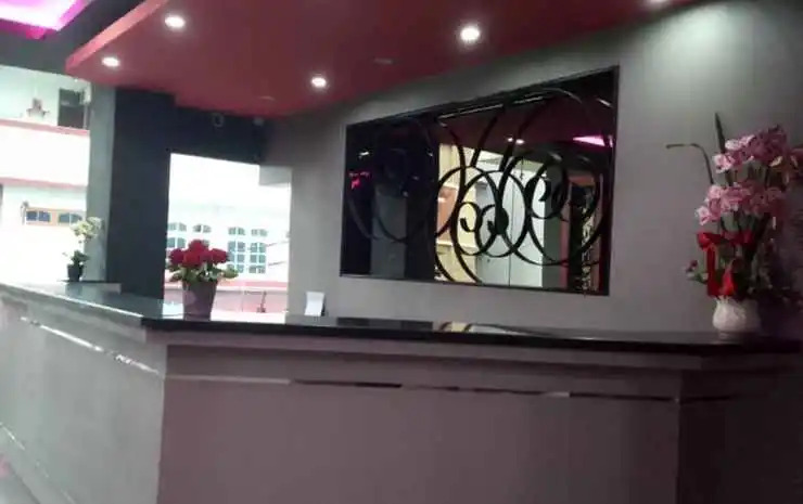 Urbanview Hotel near Pantai Losari Makassar