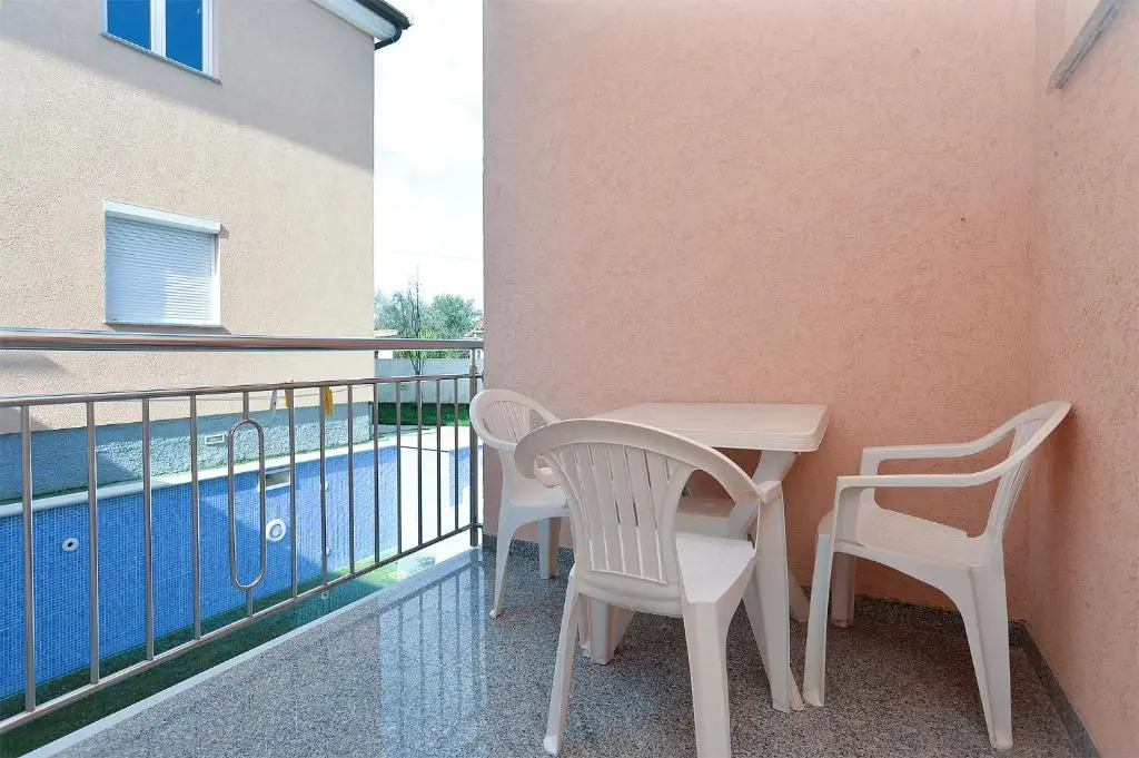 Apartments Edin 1359