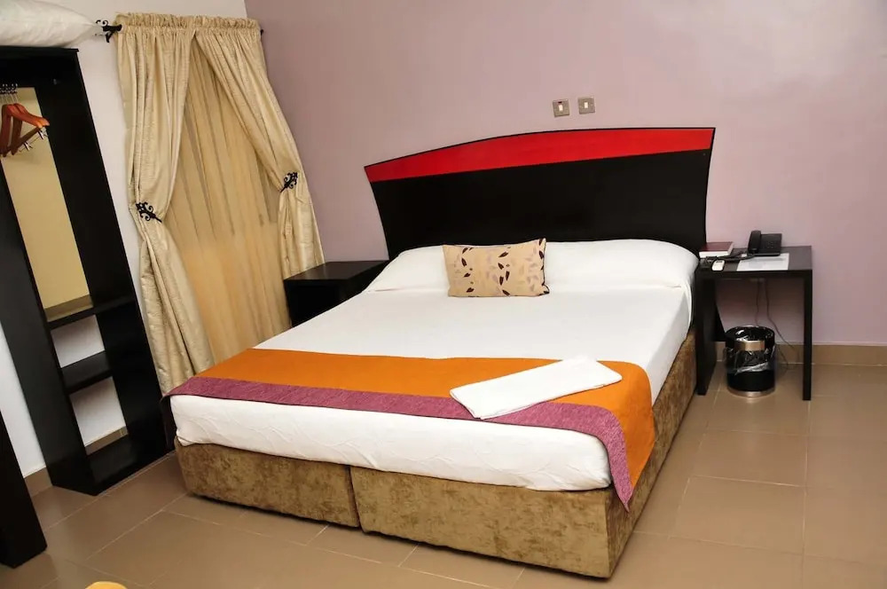 Suru Express Hotel