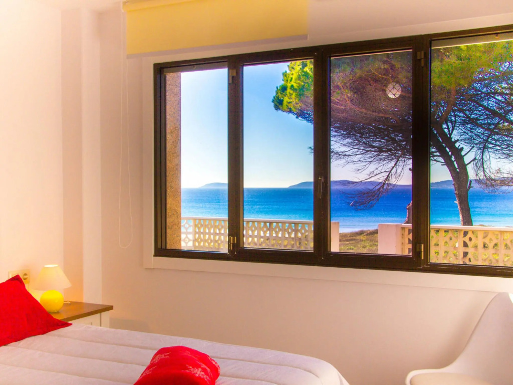 Comfortable Apartment in Sanxenxo with Terrace