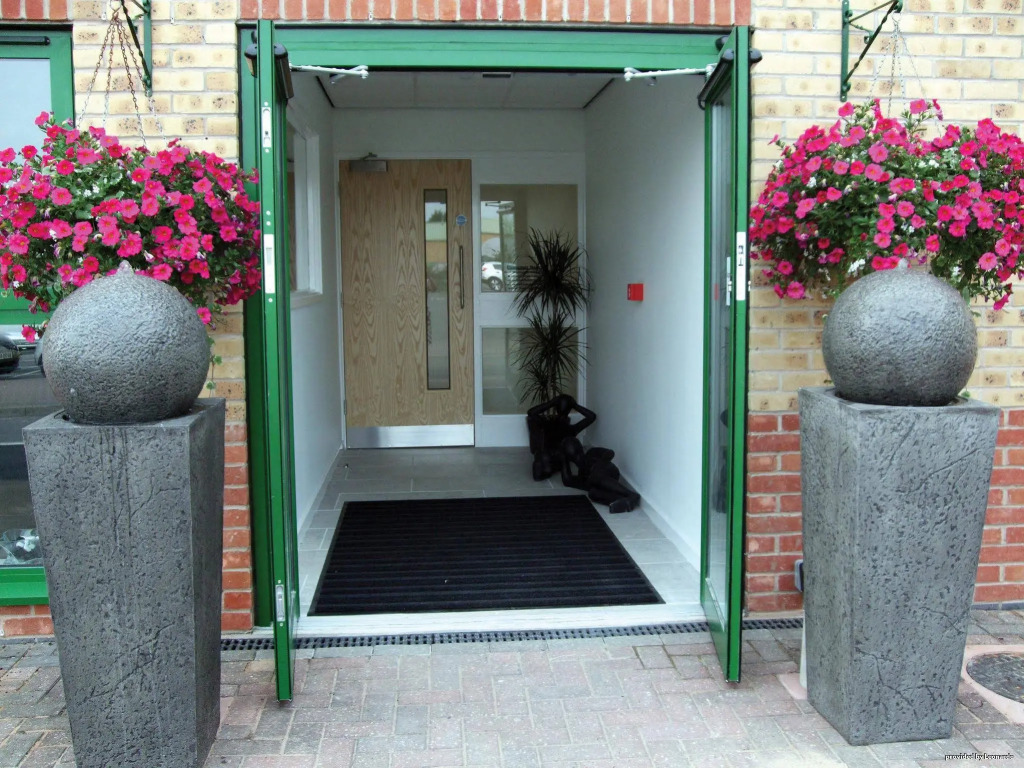 Best Western Plus Bentley Hotel