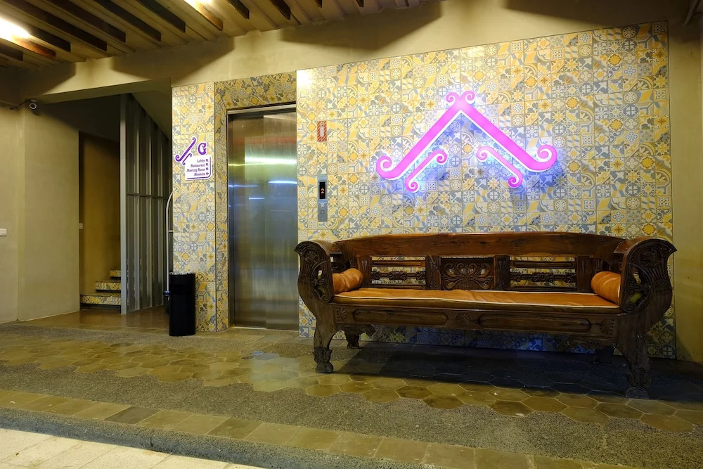 Tibera Hotel Ciumbuleuit
