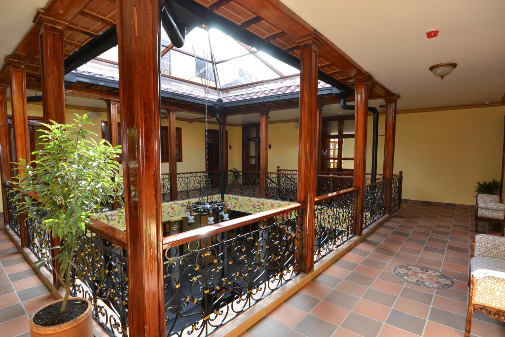 Hotel La Basílica Quito