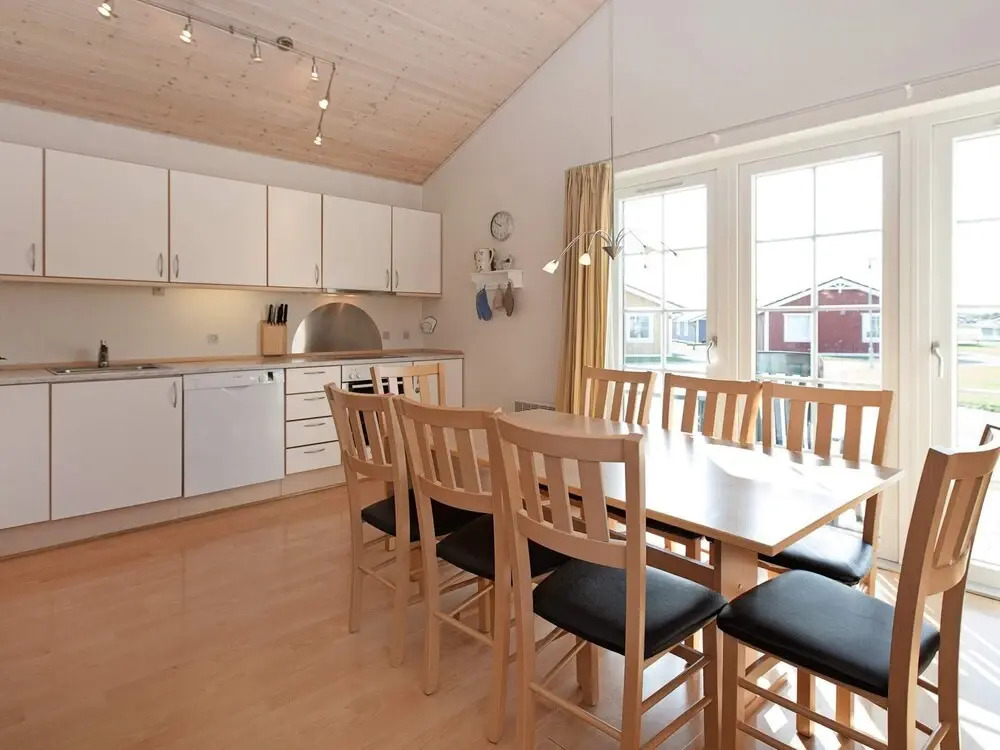 6 person holiday home on a holiday park in Gråsten