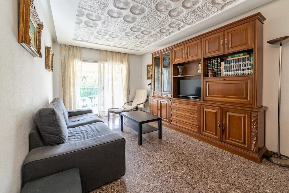 HomeHolidaysRentals Flores