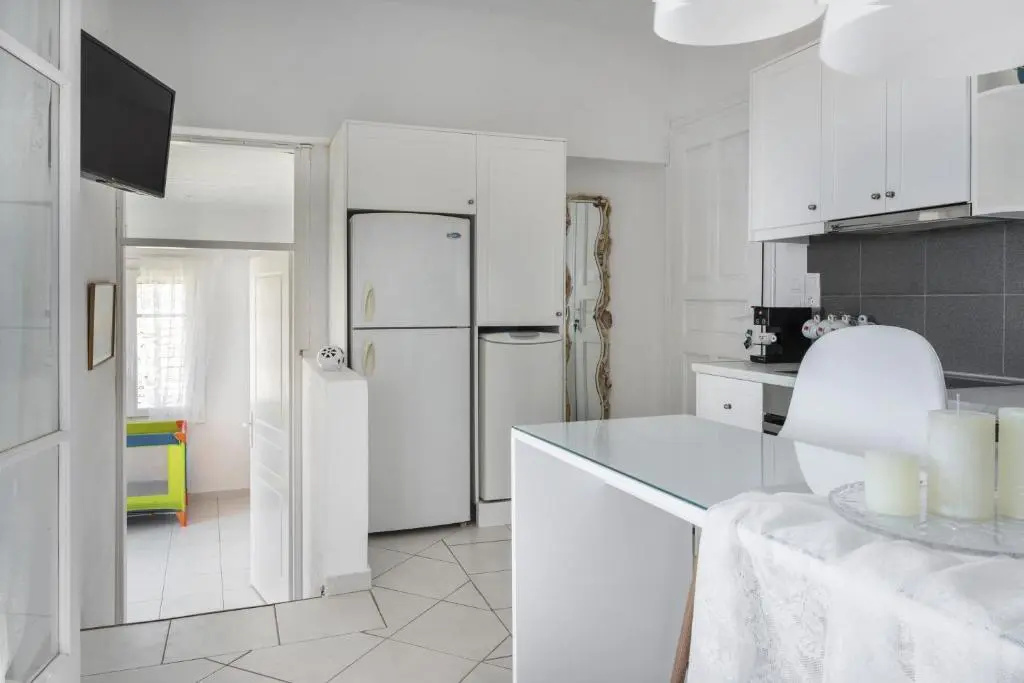 Konstantinos and Eleni's Apartment