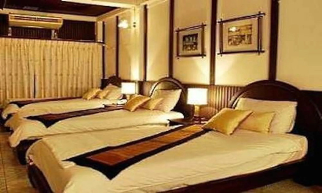 New Lao Paris Hotel