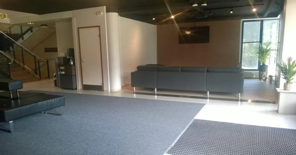 Pilot Airport Hotel