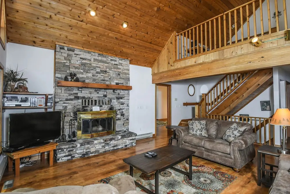 Over the Rainbow 4 Bedroom House