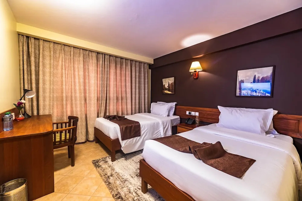 Samra Hotel