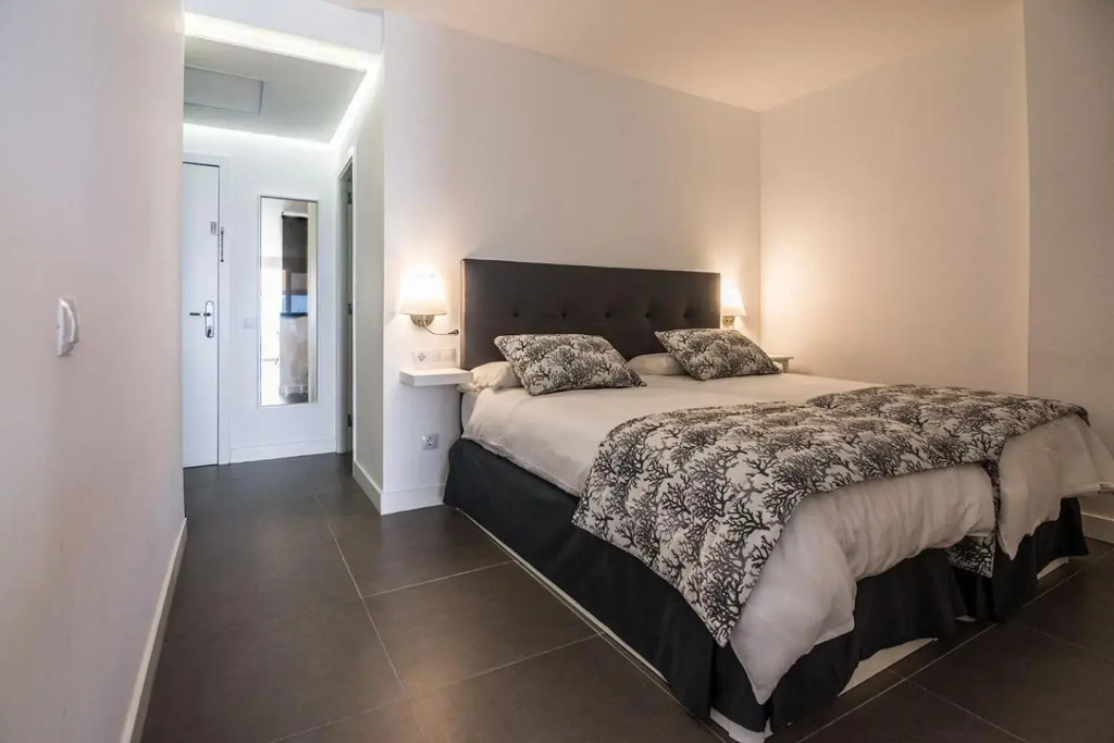 Las Canteras Suite