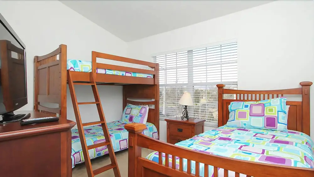 7652 Windsor Hills