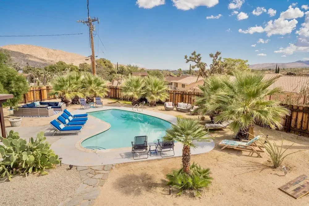 Indigo Sky Oasis - Pool & Hot Tub 4 Bedroom Home