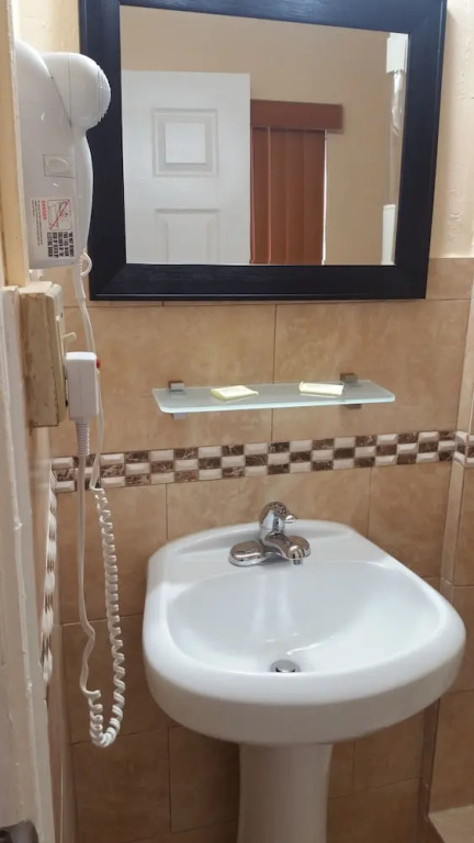 Palms Inn