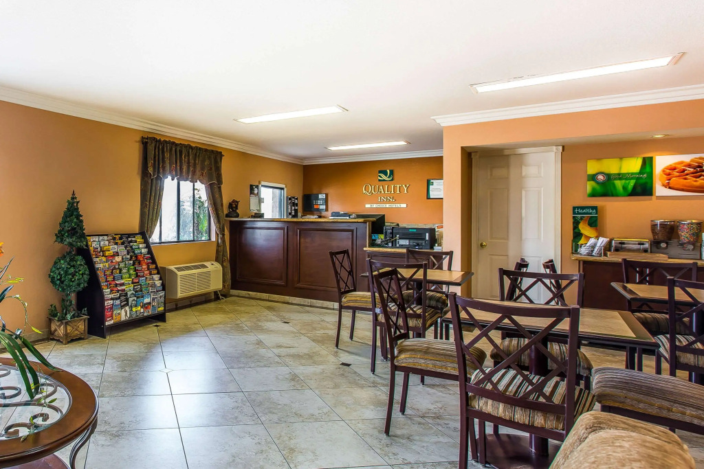 Quality Inn Lake Elsinore I-15