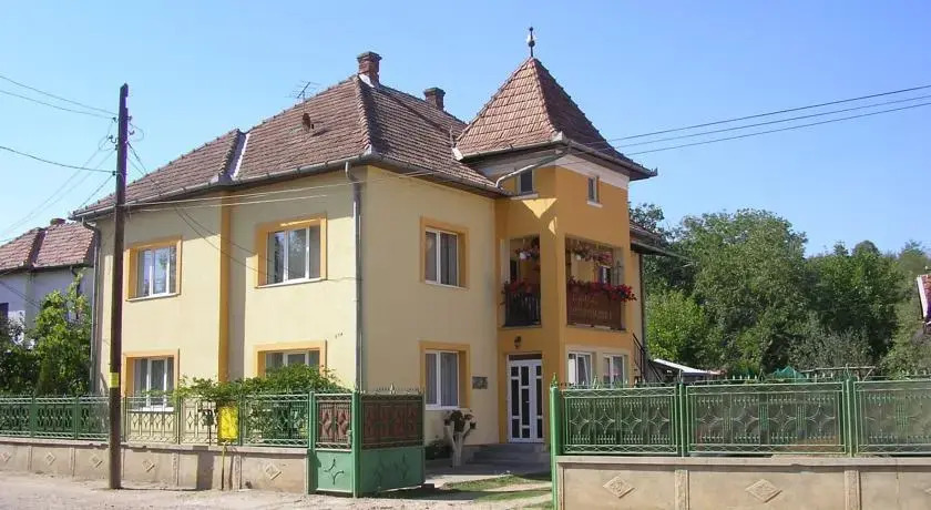 Gyöngyvirág Vendégház