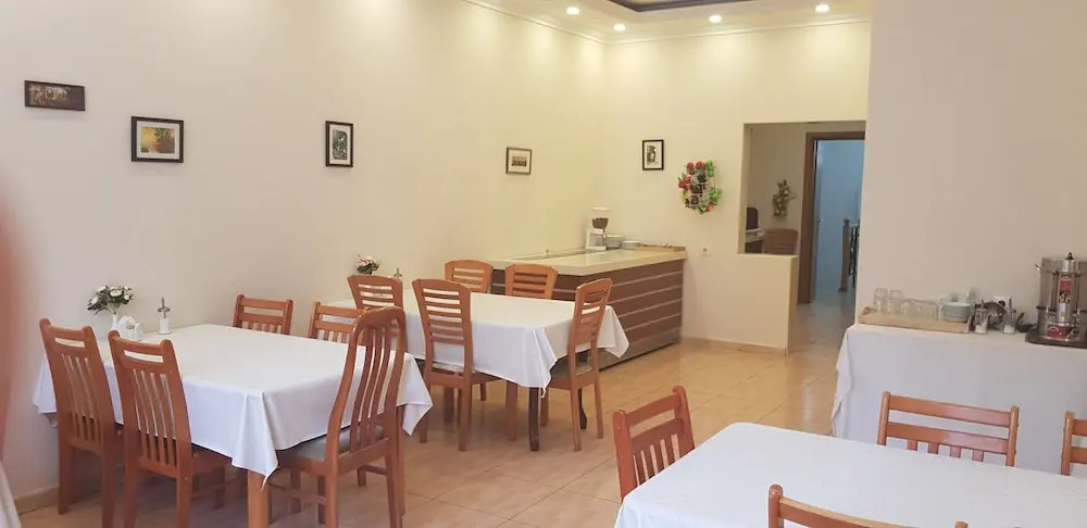Garden Villa Hotel