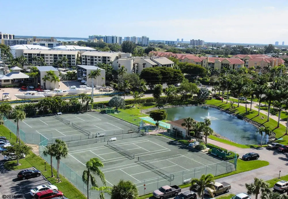 Estero Beach & Tennis 606A - 1 Br Condo