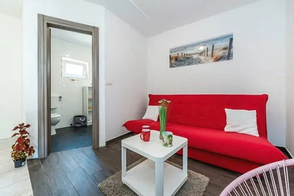 Apartment Lara 1Km From Sea