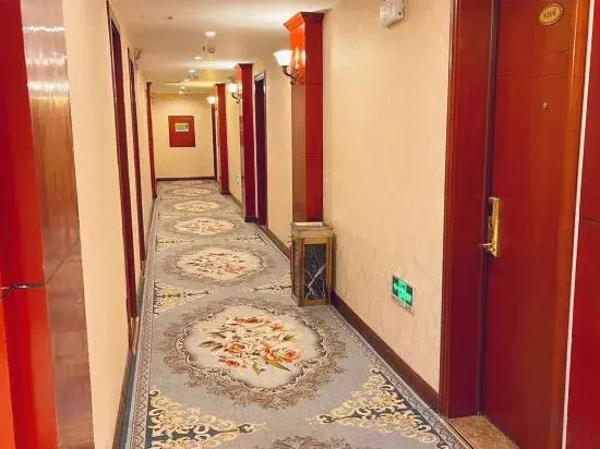 Guannan Guocheng Holiday Hotel