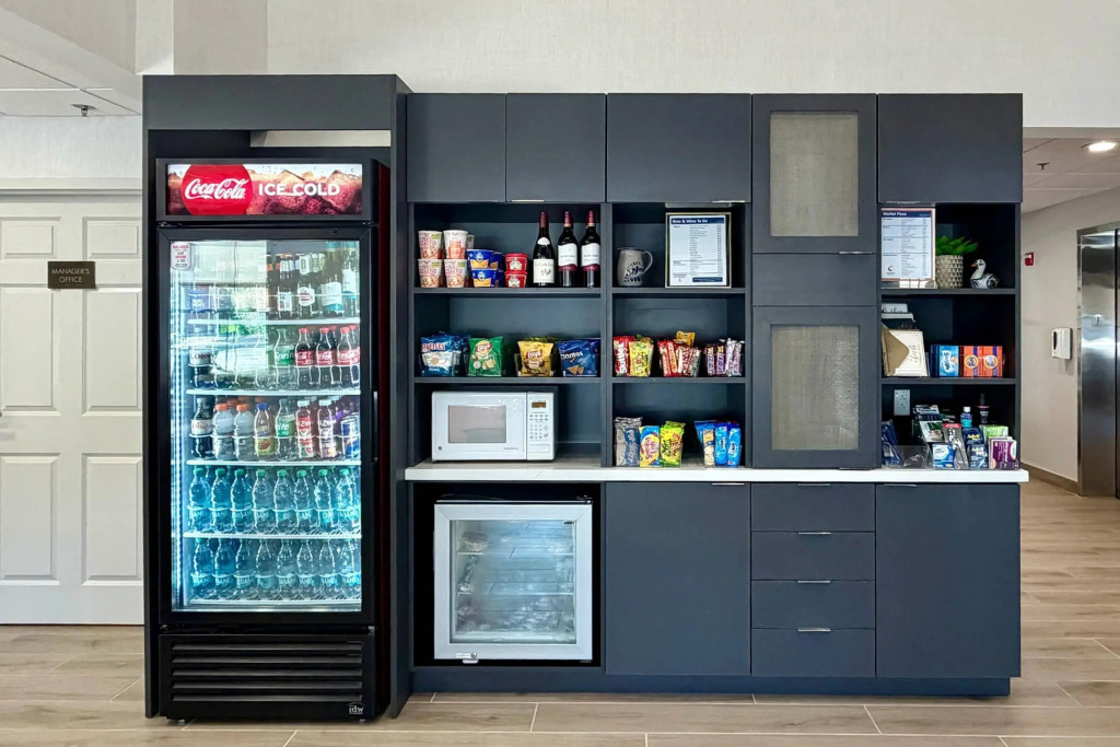 Comfort Inn & Suites Sturbridge-Brimfield