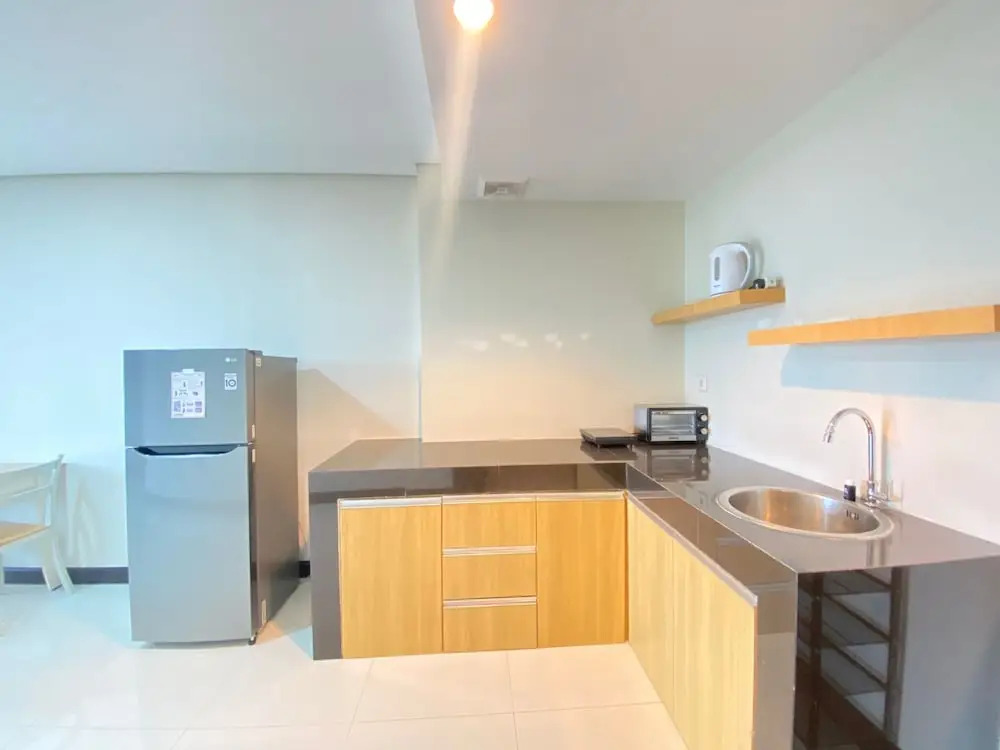 Spacious 2Br Apartment At El Royale Near Bip
