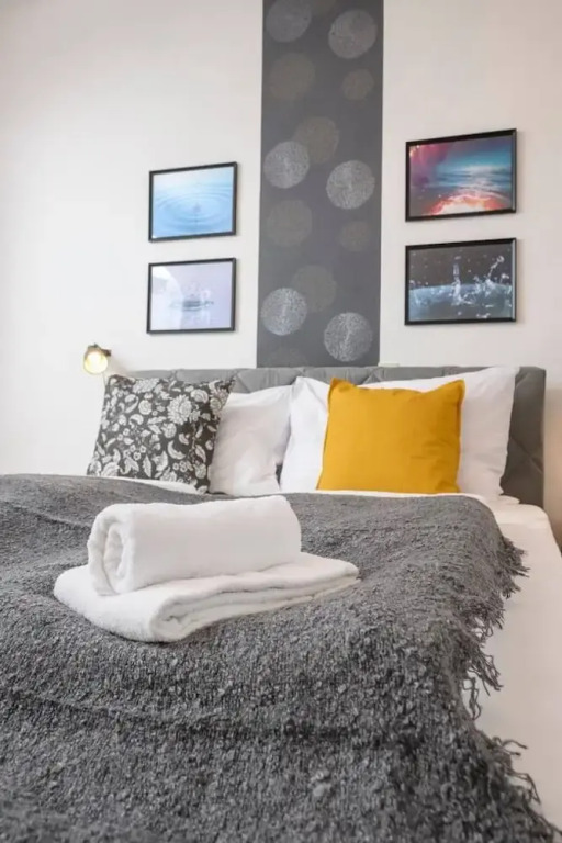 Spacious 2BR Stay for 6 Heart of Mödling
