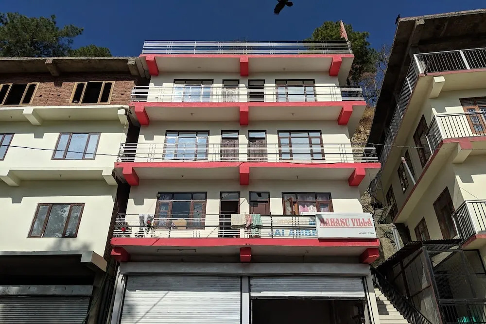 OYO 24660 Mahasu Villa