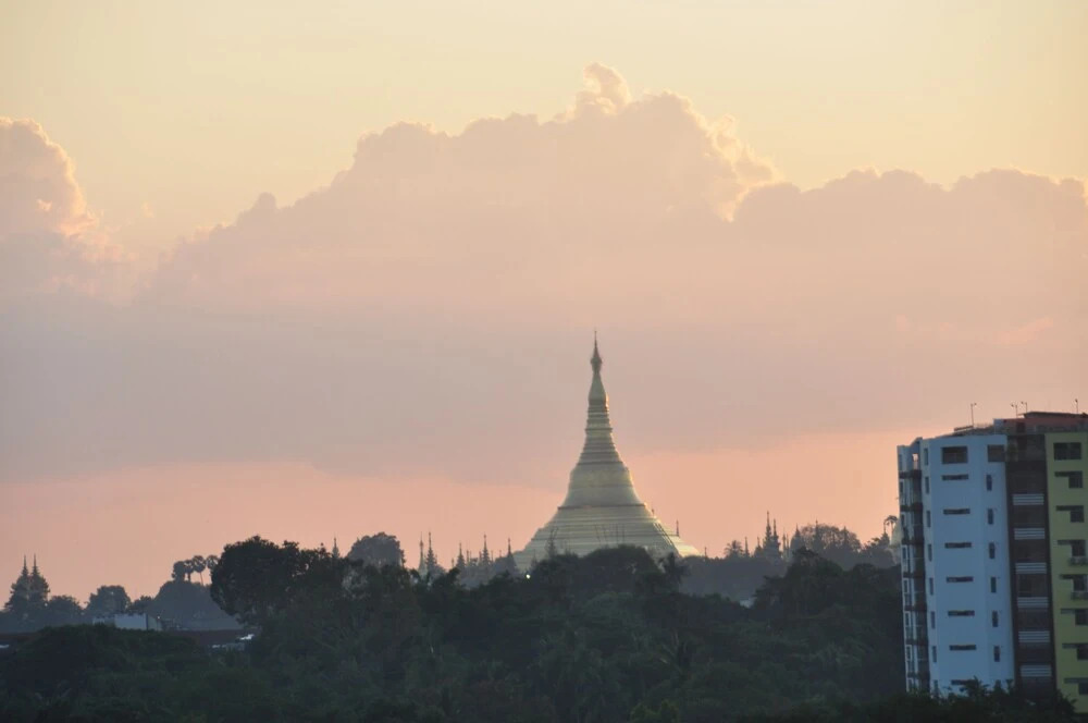 Royal Landmark Hotel