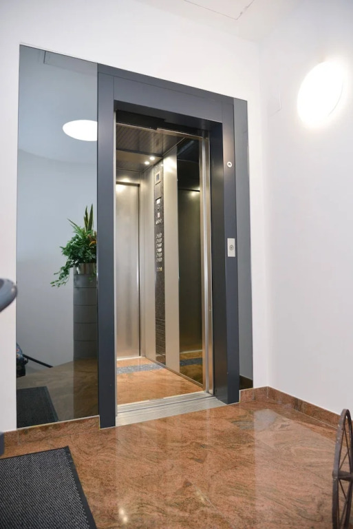 One & Only ?central City Penthouse