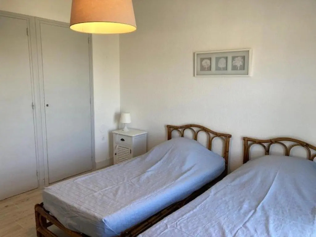 Appartement Le Lavandou, 2 pièces, 4 personnes - FR-1-308-82