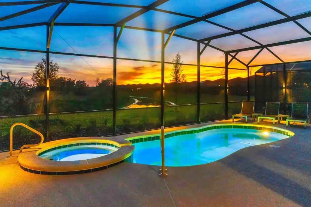 7663 Oakmoss Loop