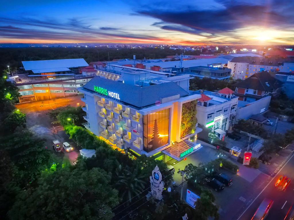 Kuta Galleria Hotel