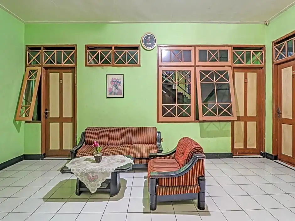 SPOT ON 90632 Hotel Pelangi Indah Paskal