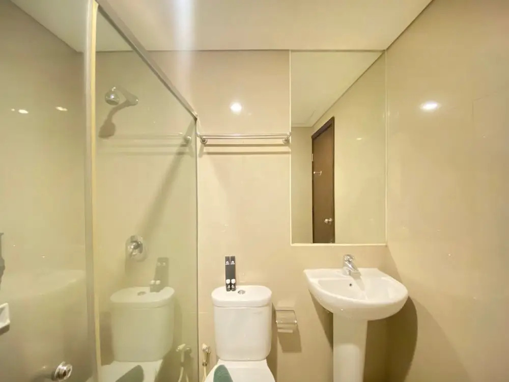 Spacious 2Br Apartment At El Royale Near Bip