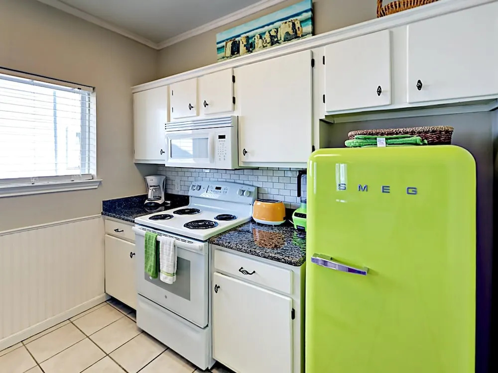 15010 Leeward Dr Condo Unit 203 by RedAwning
