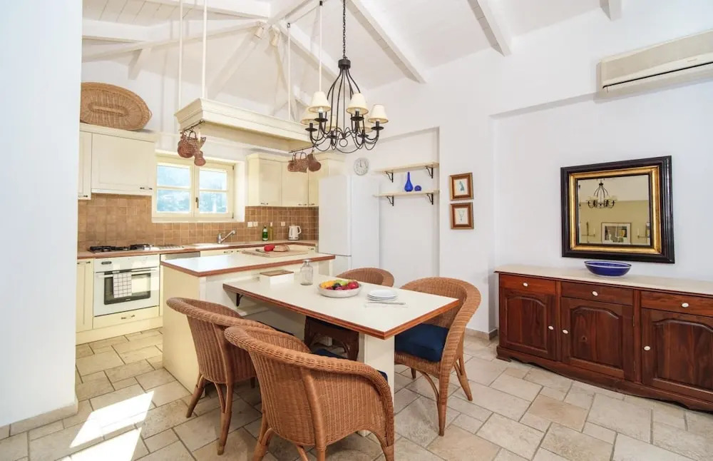 Villa Athina