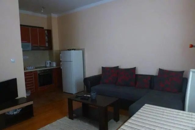 Roman Gardens Studio Apartment