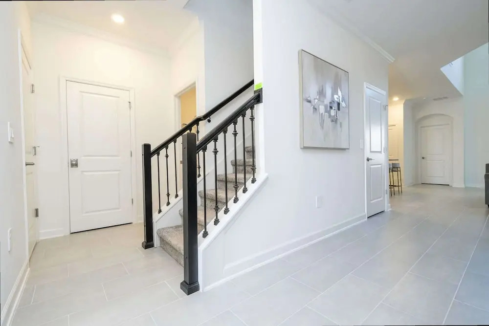 Themed 5Bd Family Villa w Pool & Spa Near Disney