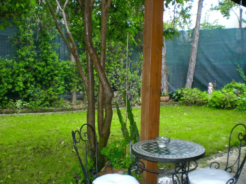 House With 3 Bedrooms in Roma, With Enclosed Garden and Wifi - 37 km F