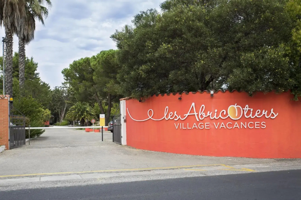 Village Vacances Les Abricotiers (by Popinns)