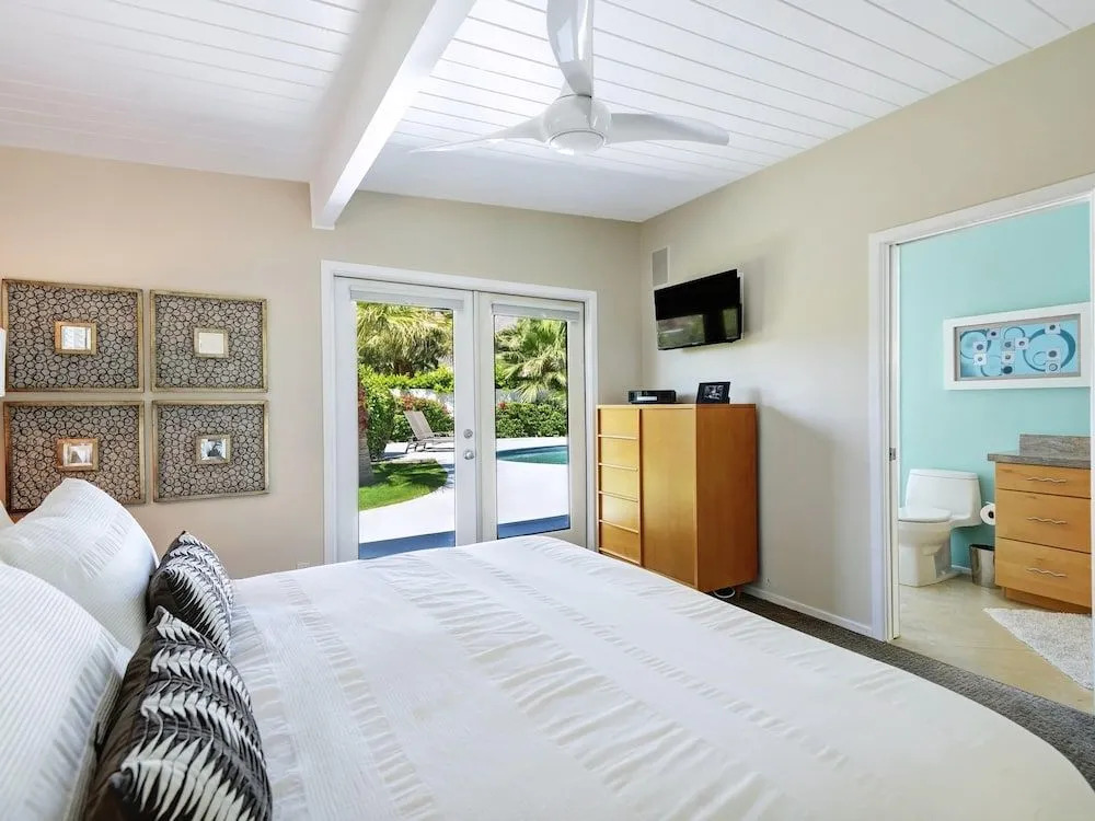 Mid Mod Sunsation by ACME House Company