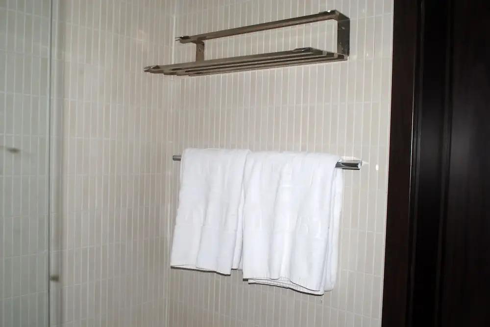 Grand Inn & Suites