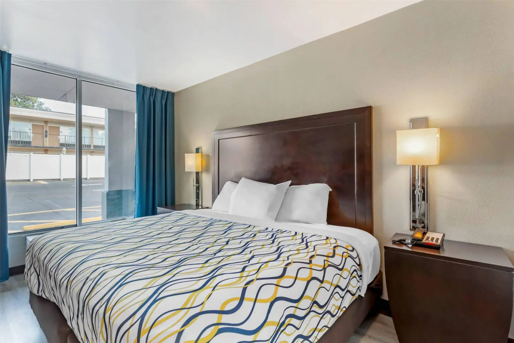 Rodeway Inn Orange Park - Jacksonville near Naval Air Station