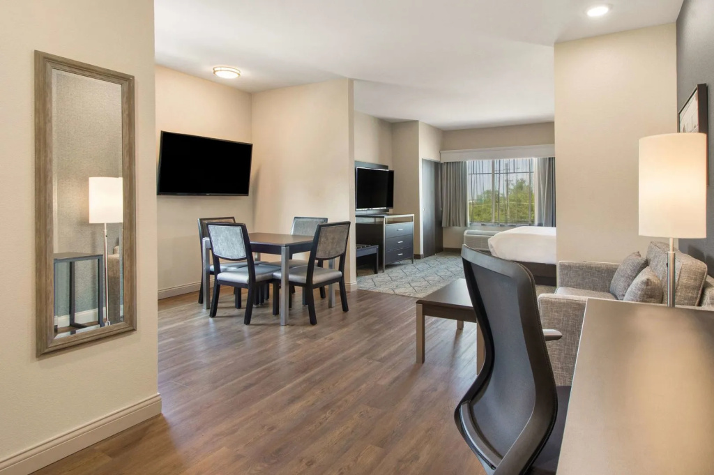 Comfort Inn & Suites Clarksville - Louisville North