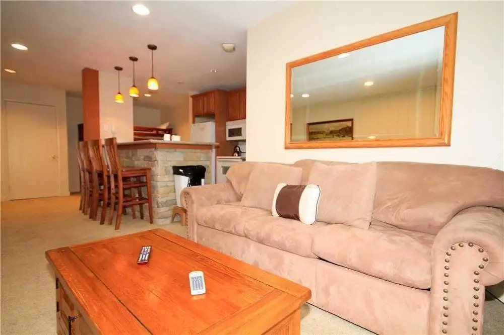 Crestview Condominium #63 1 Bedroom 2 Bathrooms Condo