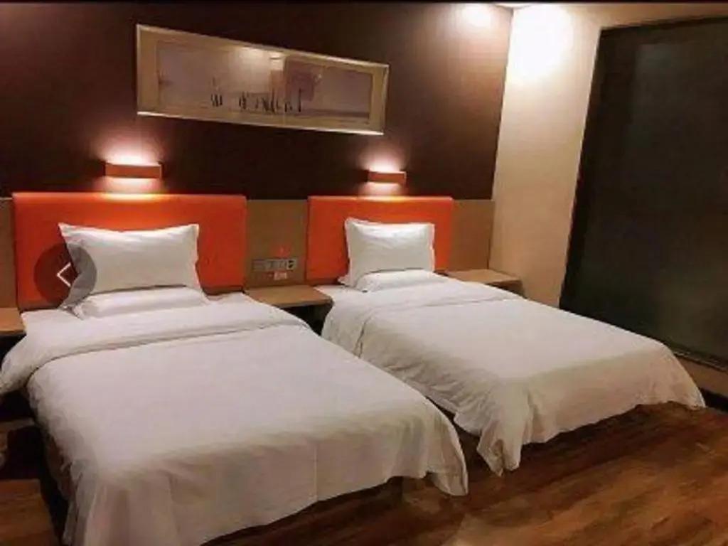 7Days Inn Xuzhou Normal University Yunlong Mountain