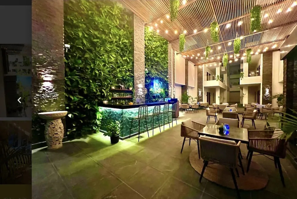 Bed/breakfast The 95m Penthouse Boutiqu spa Resort