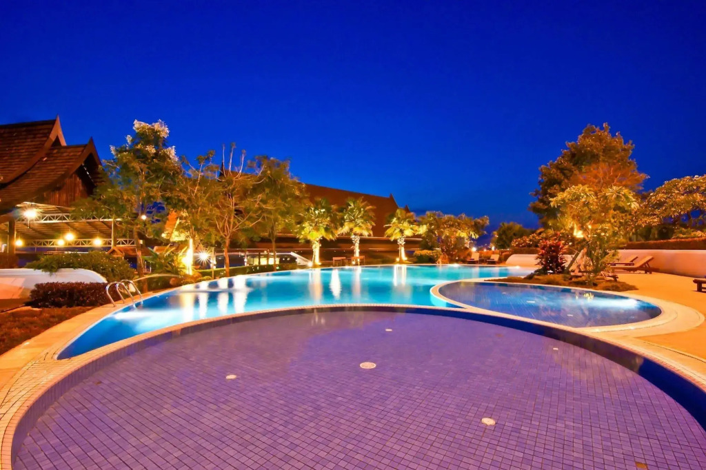 Champasak Grand Hotel